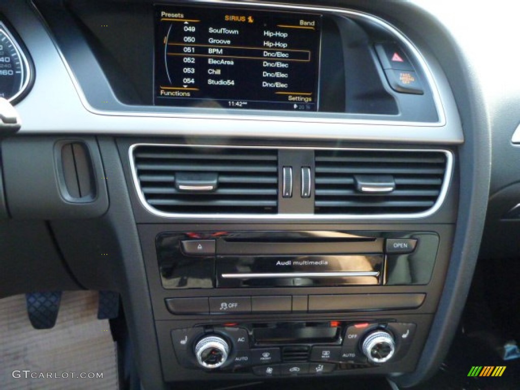 2014 Audi A4 2.0T quattro Sedan Controls Photo #86162477