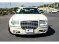 Stone White - 300 C HEMI Photo No. 2