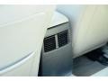 Stone White - 300 C HEMI Photo No. 13