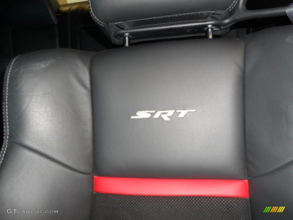 2011 Challenger SRT8 392 - Redline 3-Coat Pearl / Dark Slate Gray photo #11