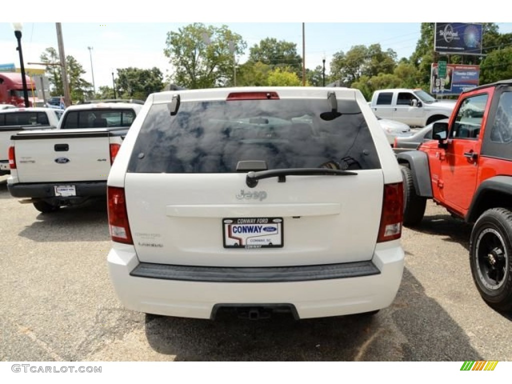 2006 Grand Cherokee Laredo - Stone White / Medium Slate Gray photo #5