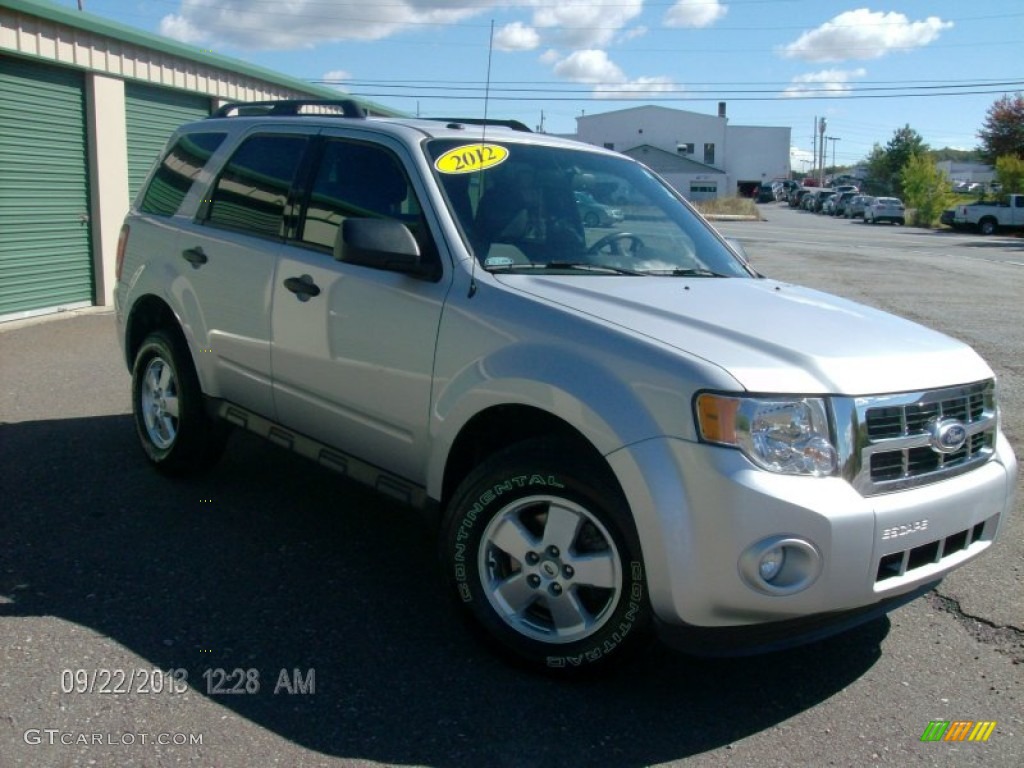 2012 Escape XLT V6 4WD - Ingot Silver Metallic / Charcoal Black photo #3