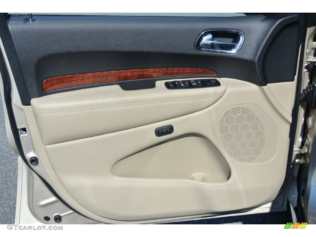 2014 Dodge Durango Limited Door Panel Photos