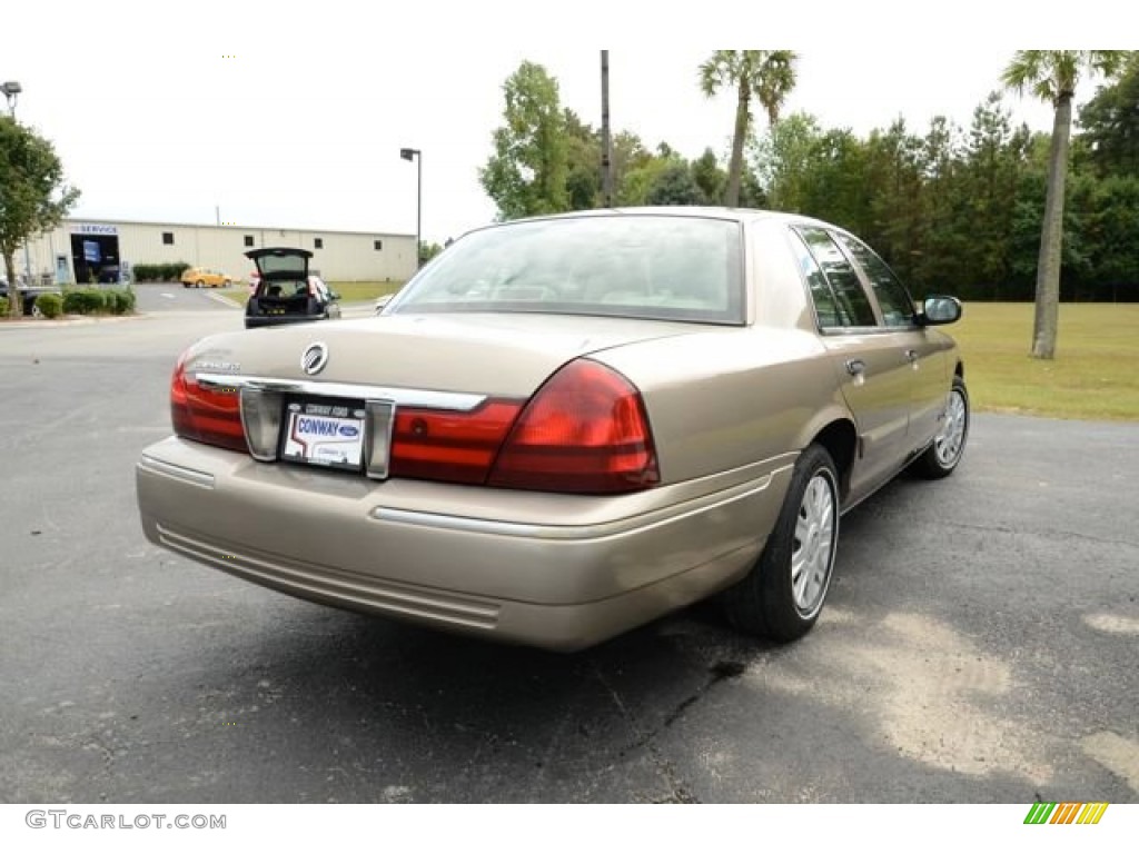 2004 Grand Marquis GS - Arizona Beige Metallic / Medium Parchment photo #5