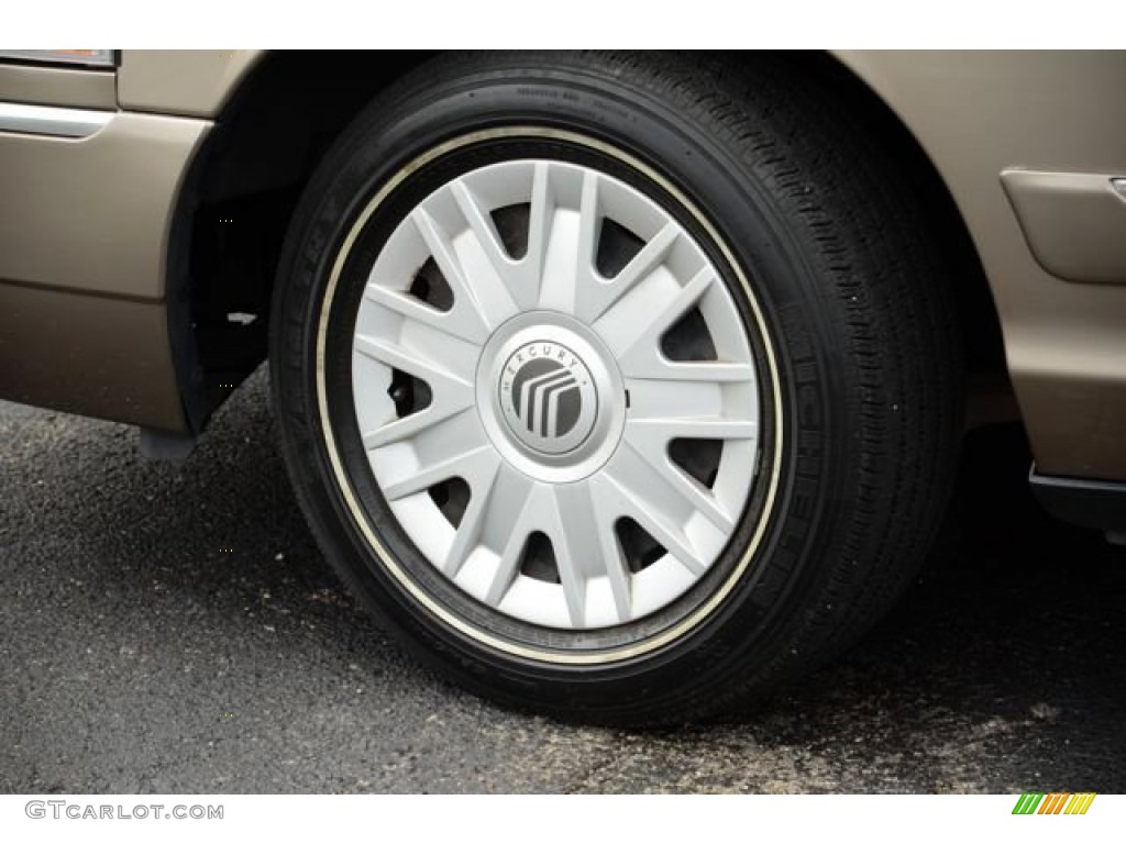 2004 Grand Marquis GS - Arizona Beige Metallic / Medium Parchment photo #10
