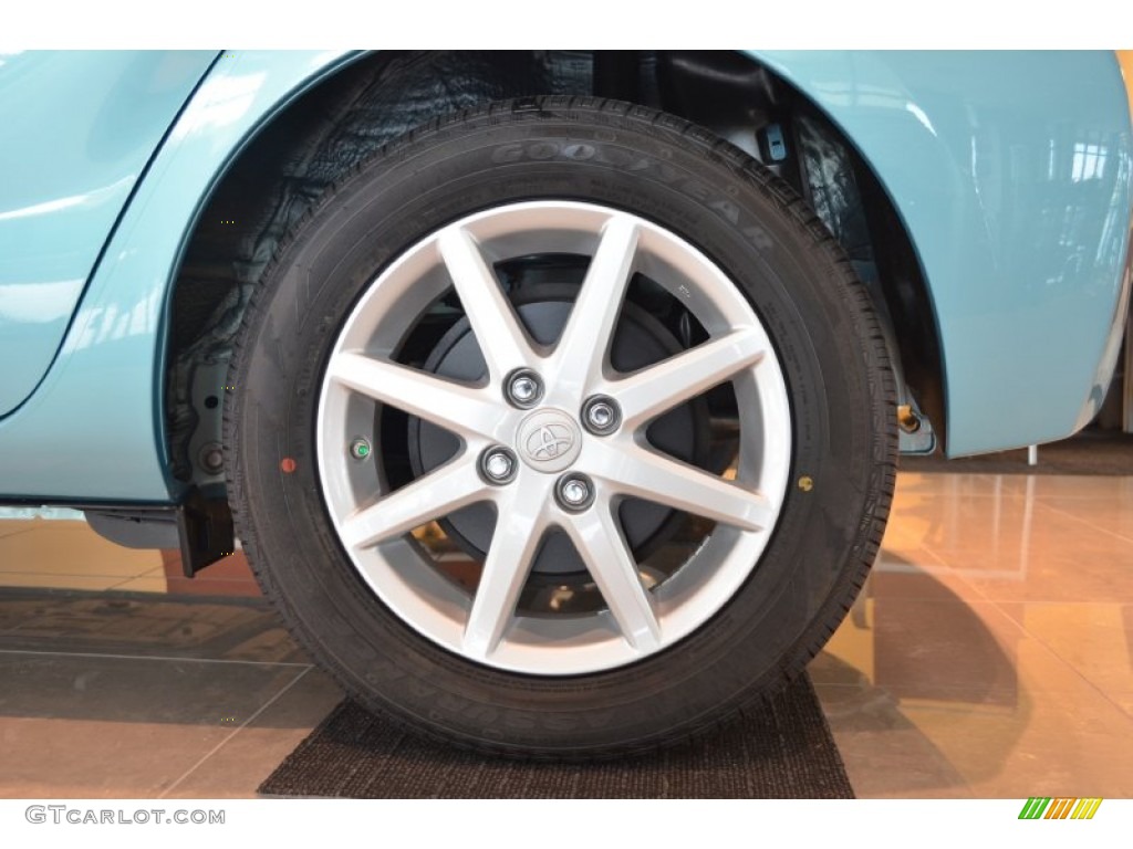 2013 Toyota Prius c Hybrid Three Wheel Photo #86166839