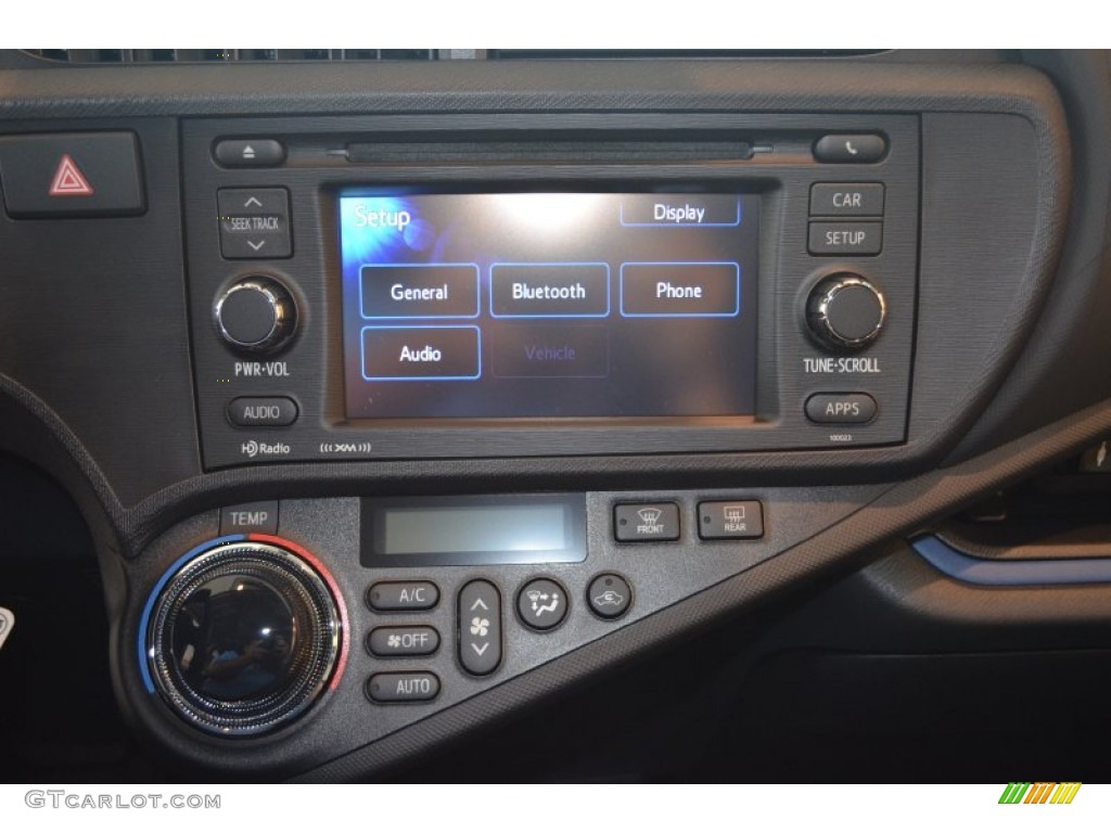 2013 Toyota Prius c Hybrid Three Controls Photo #86166874