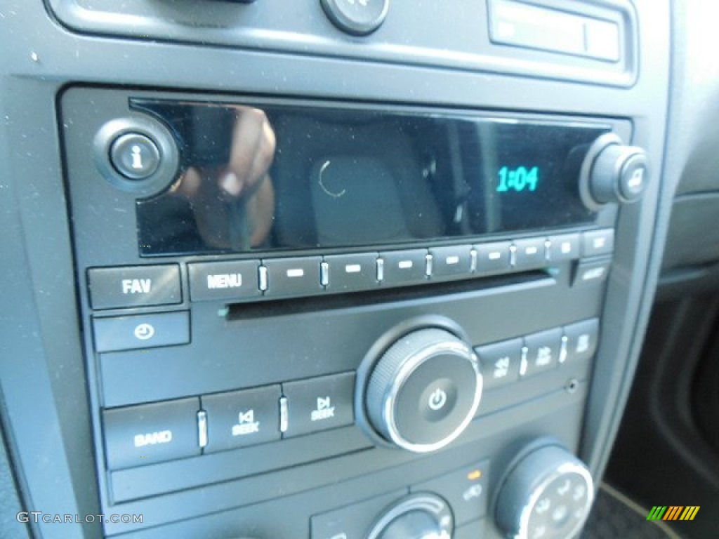 2011 Chevrolet HHR LS Panel Audio System Photo #86169802