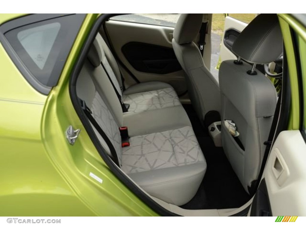 2011 Fiesta SE Hatchback - Lime Squeeze Metallic / Light Stone/Charcoal Black Cloth photo #14