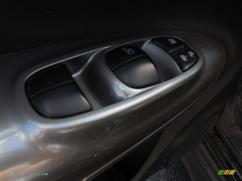 2011 Juke SV - Graphite Blue / Black/Silver Trim photo #19