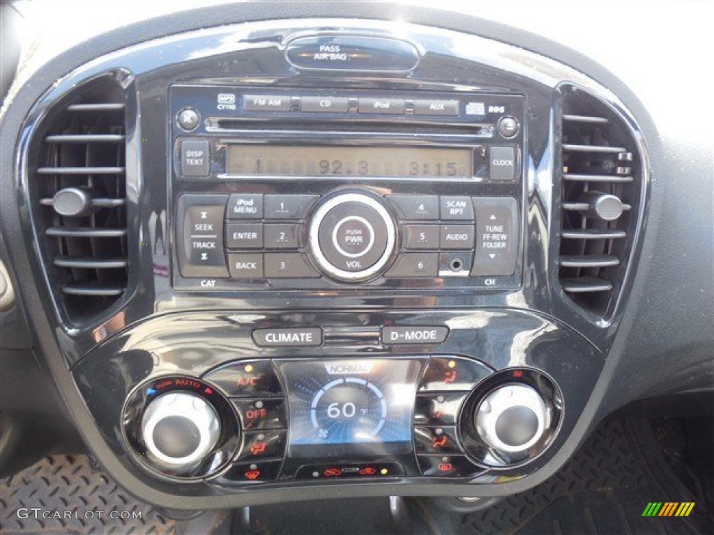 2011 Juke SV - Graphite Blue / Black/Silver Trim photo #22