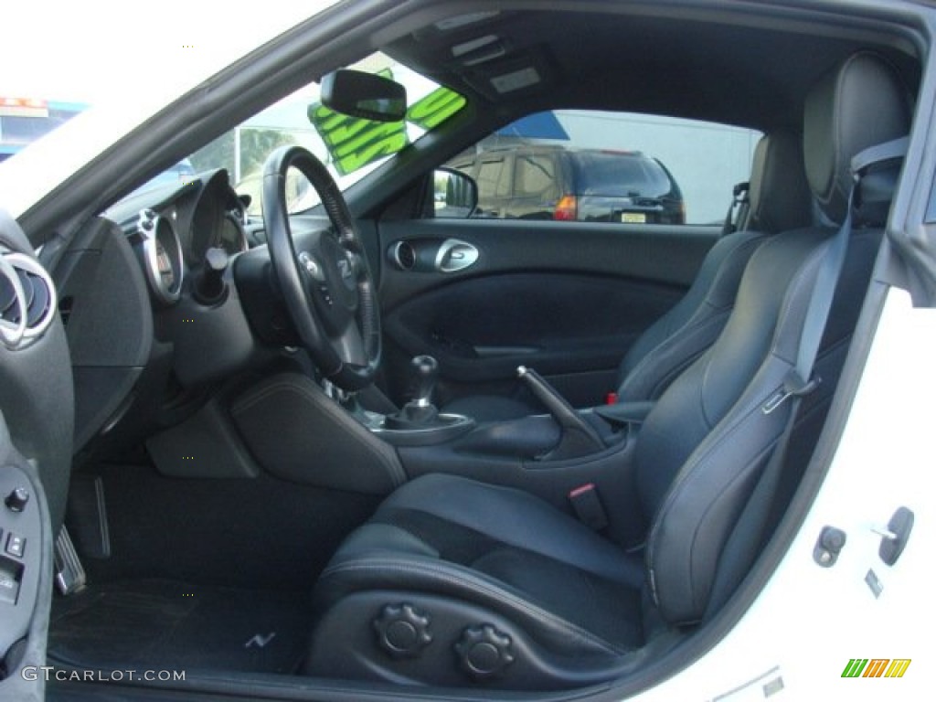 2010 370Z Touring Coupe - Pearl White / Black Cloth photo #8