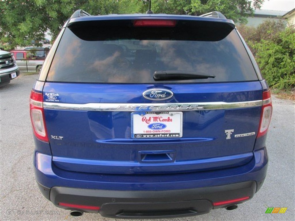 2013 Explorer XLT - Deep Impact Blue Metallic / Charcoal Black photo #5