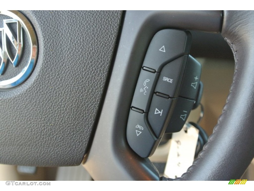 2011 Buick Enclave CXL Controls Photo #86177342