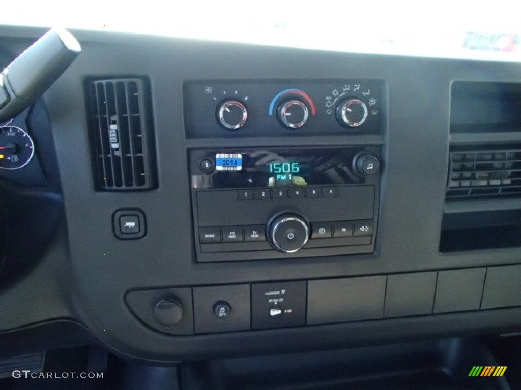 2014 Chevrolet Express 2500 Cargo WT Controls Photo #86177510