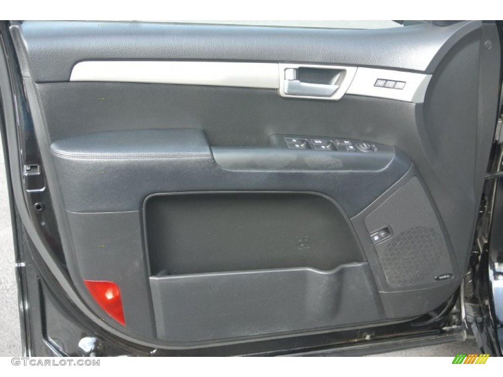 2009 Kia Borrego EX V8 Door Panel Photos