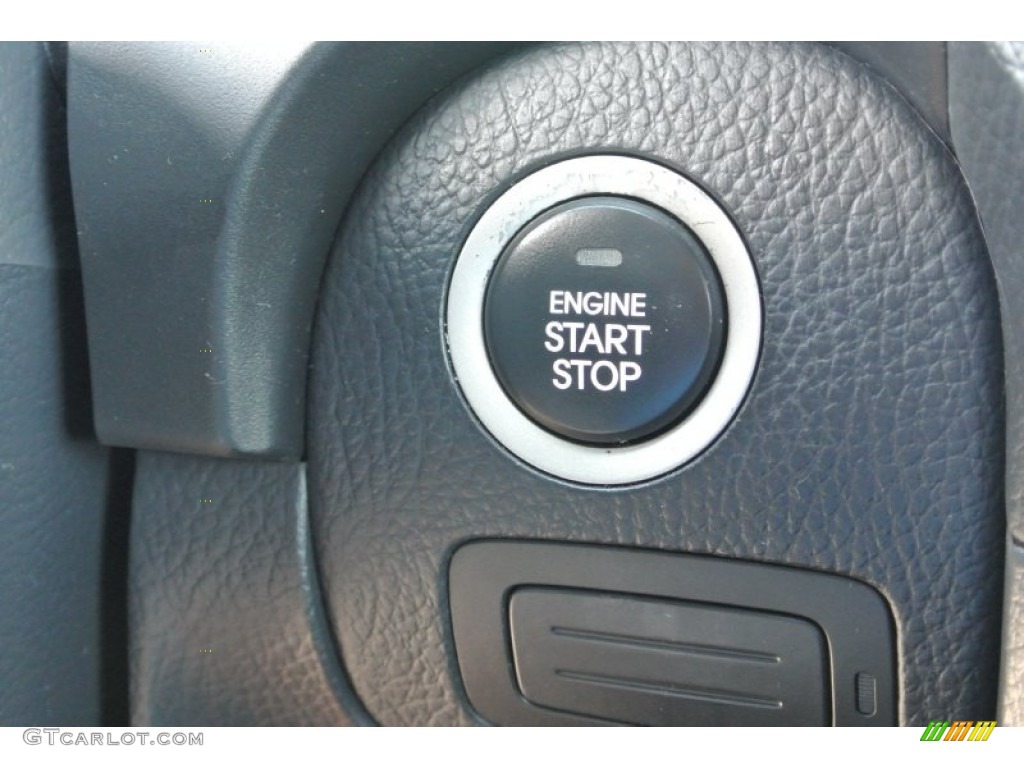 2009 Kia Borrego EX V8 Controls Photo #86185658