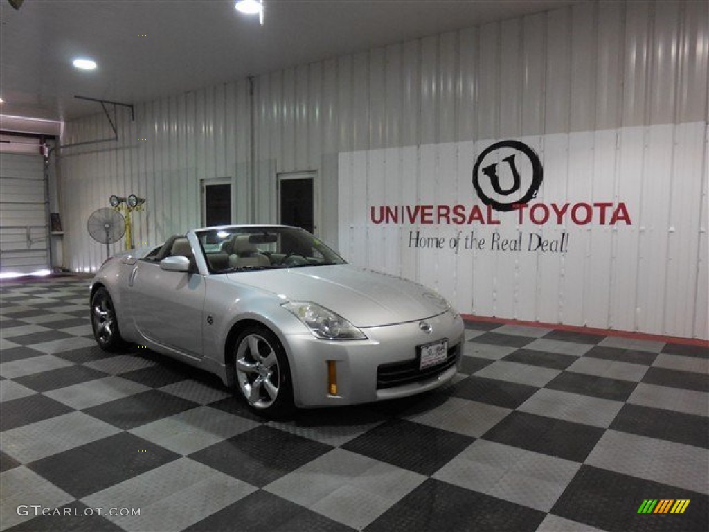 Silver Alloy Metallic Nissan 350Z