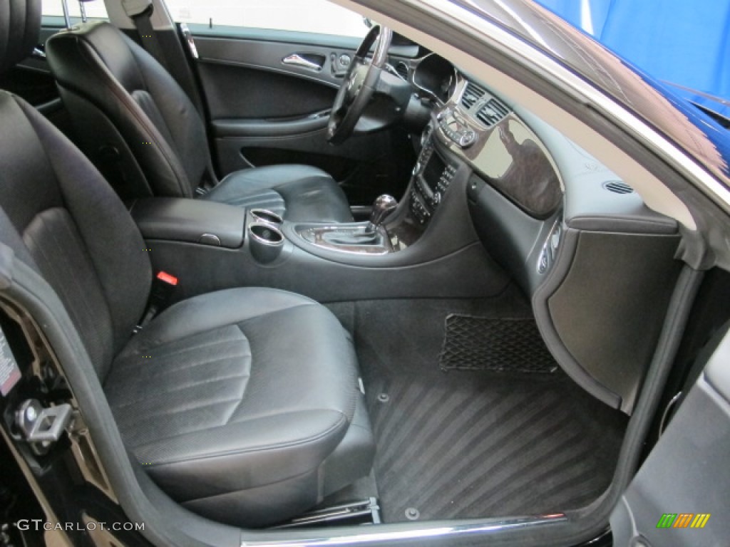 2008 CLS 550 - Black / Black photo #23