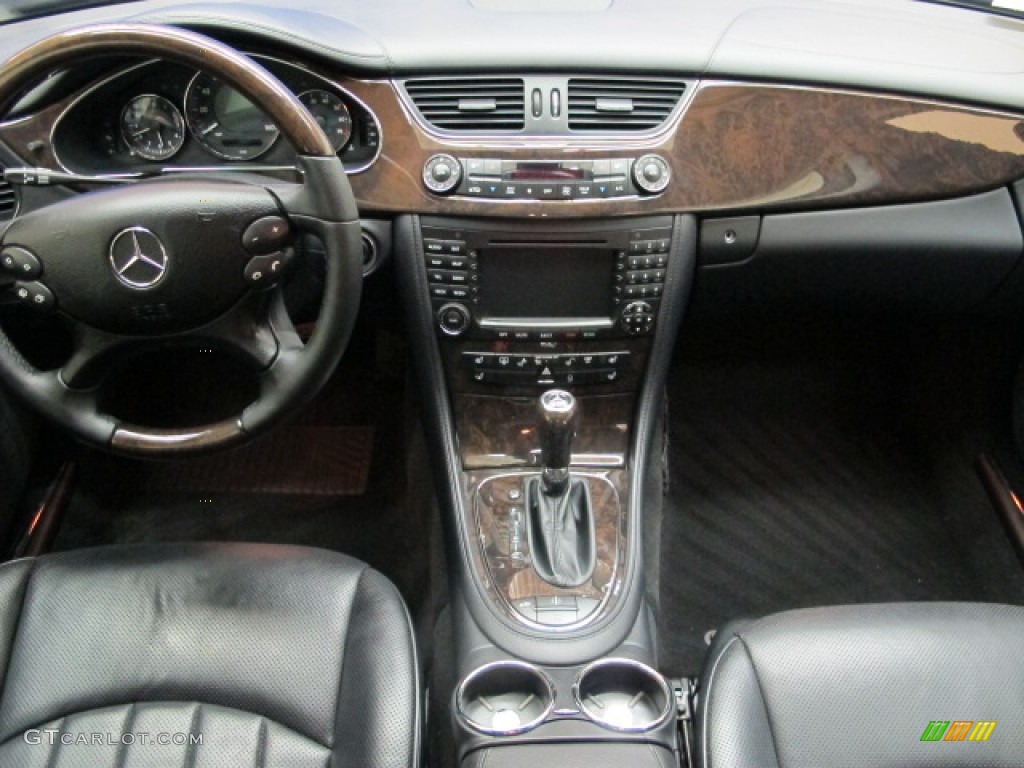 2008 CLS 550 - Black / Black photo #26