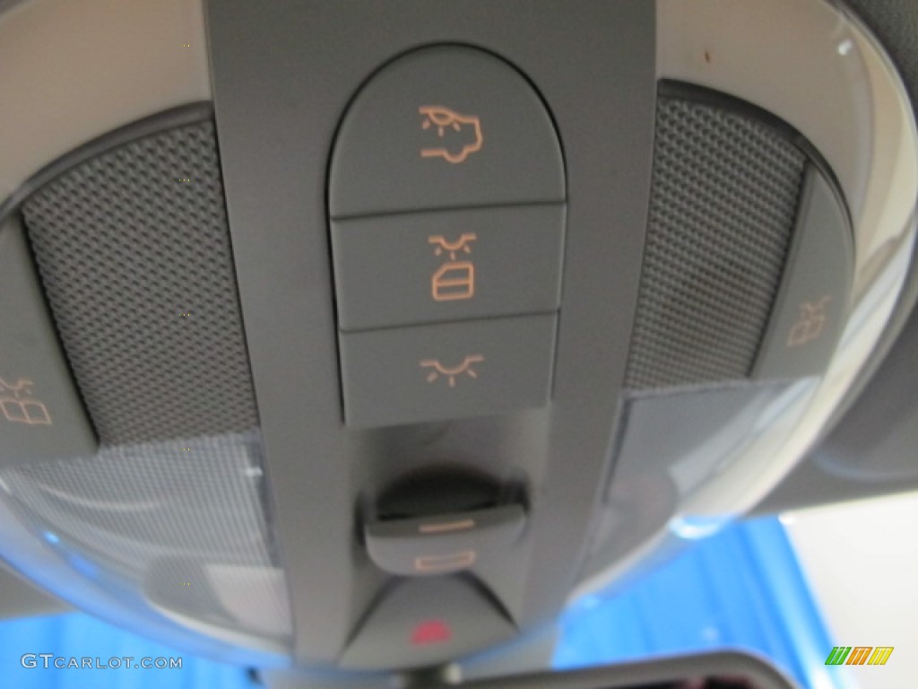 2008 CLS 550 - Black / Black photo #34