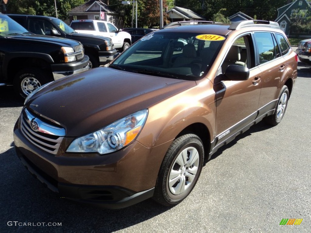 2011 Outback 2.5i Wagon - Caramel Bronze Pearl / Warm Ivory photo #2