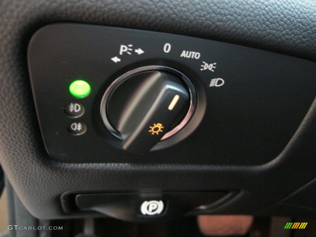 2008 CLS 550 - Black / Black photo #38