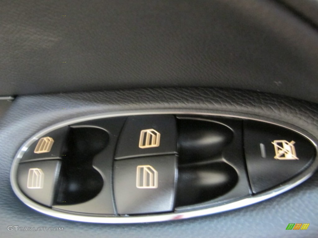 2008 CLS 550 - Black / Black photo #40