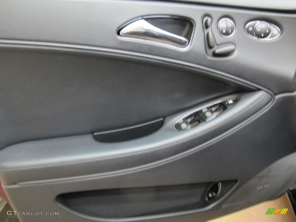 2008 CLS 550 - Black / Black photo #42