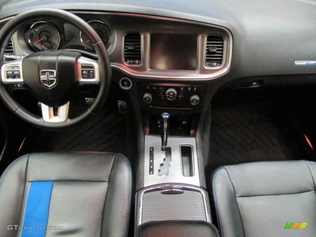 2011 Dodge Charger R/T Mopar '11 Dashboard Photos