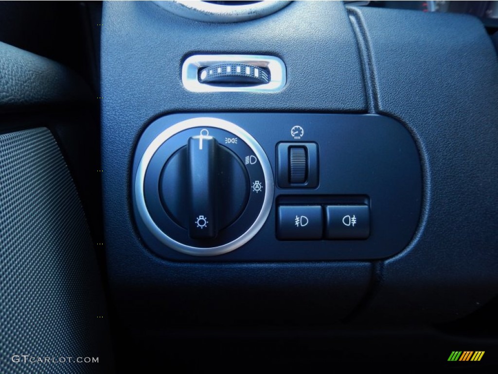 2012 Land Rover LR4 HSE Controls Photo #86190608