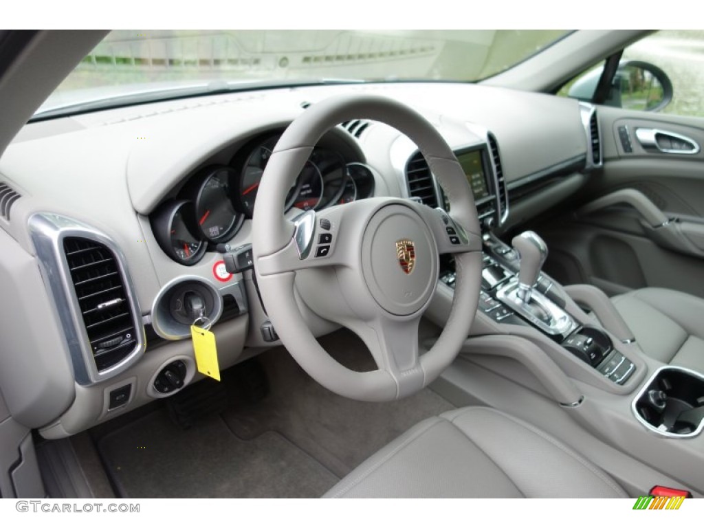 2014 Porsche Cayenne Standard Cayenne Model Platinum Grey Dashboard Photo #86195006