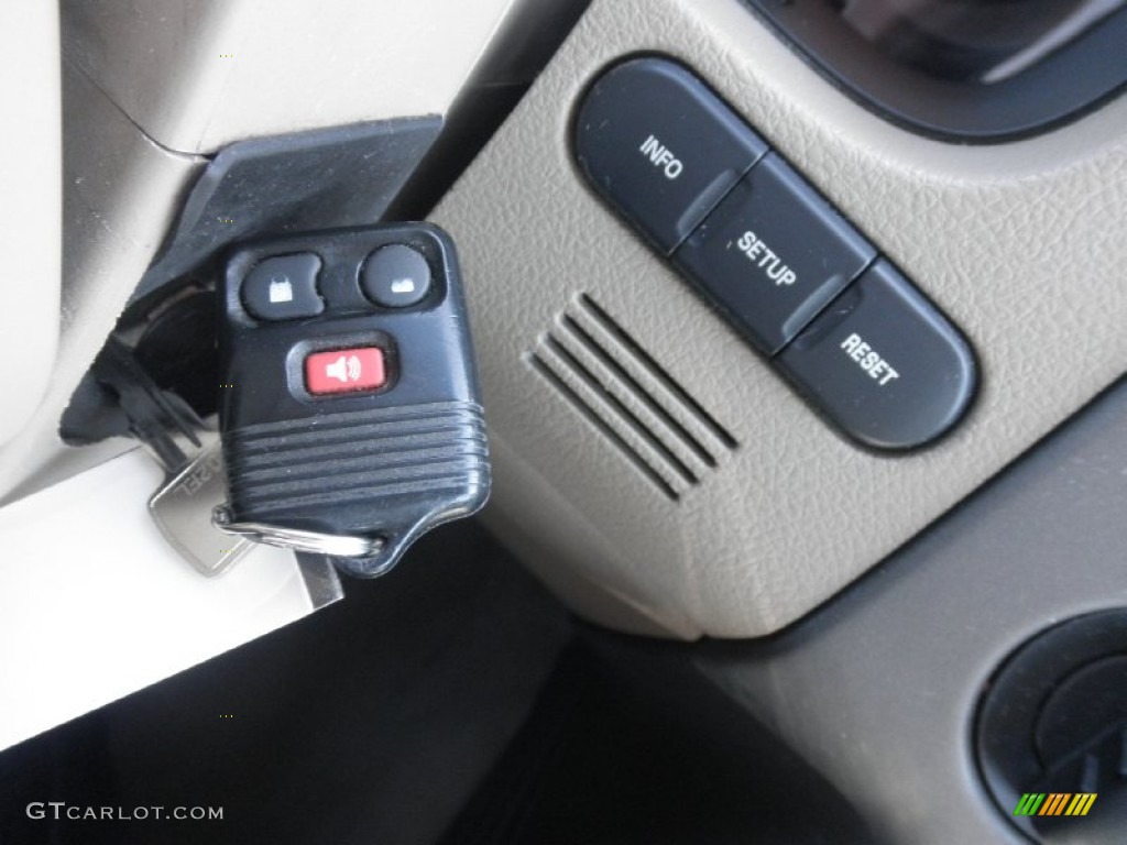 2004 F150 Lariat SuperCab 4x4 - Oxford White / Tan photo #12