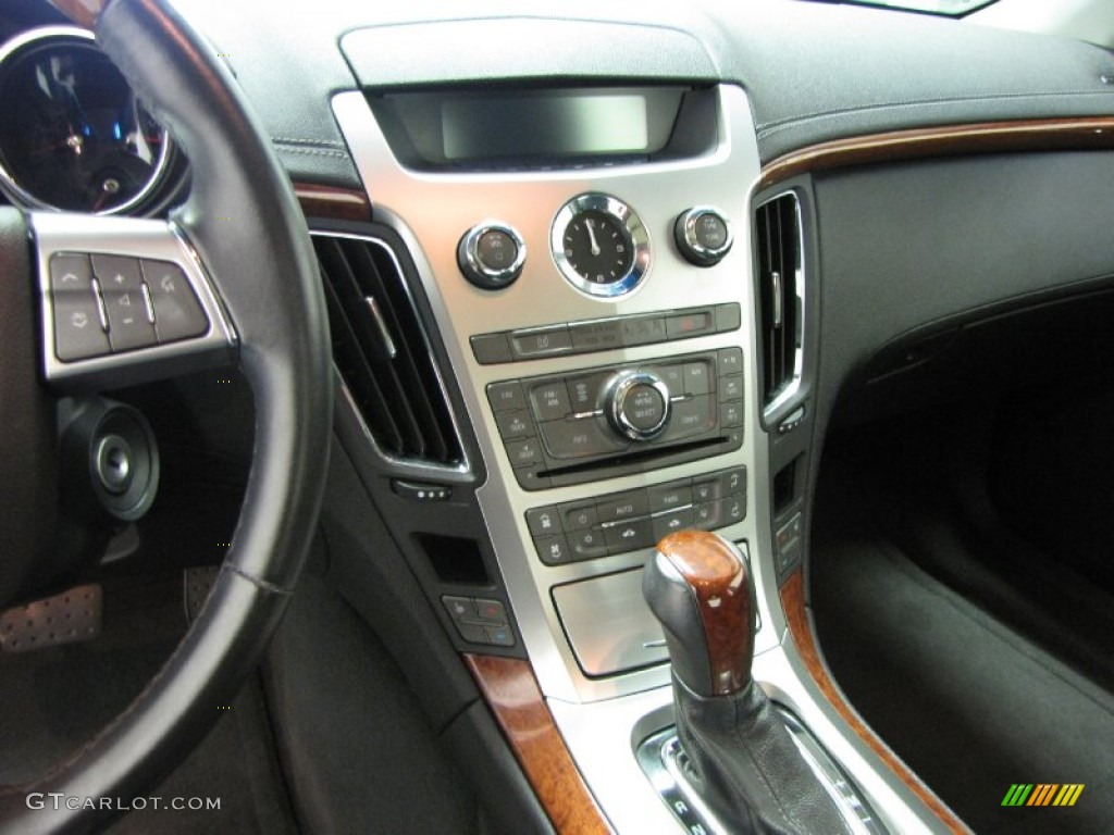 2010 Cadillac CTS 3.0 Sedan Controls Photos