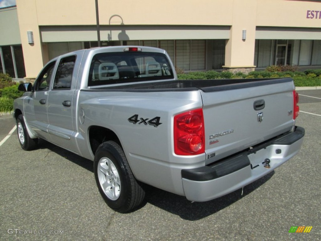 2006 Dakota SLT Quad Cab 4x4 - Bright Silver Metallic / Medium Slate Gray photo #5