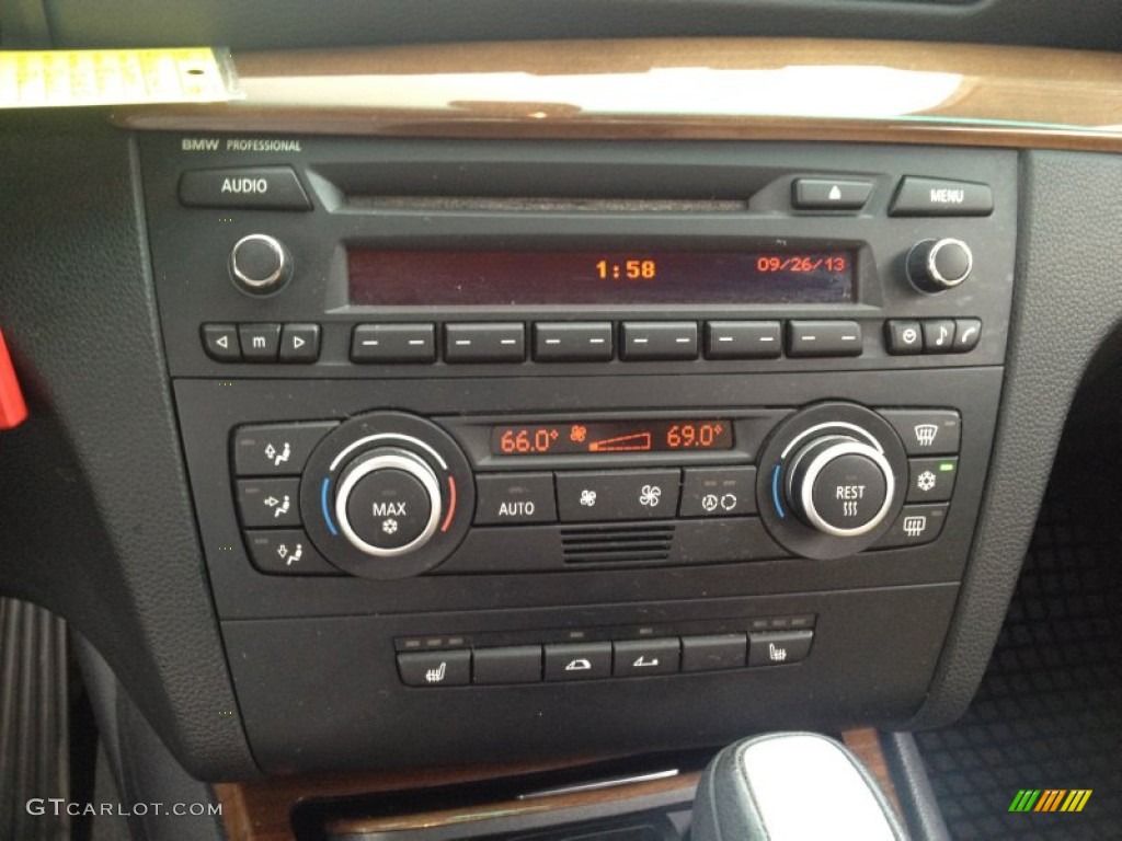 2009 1 Series 128i Convertible - Monaco Blue Metallic / Savanna Beige/Black Boston Leather photo #13
