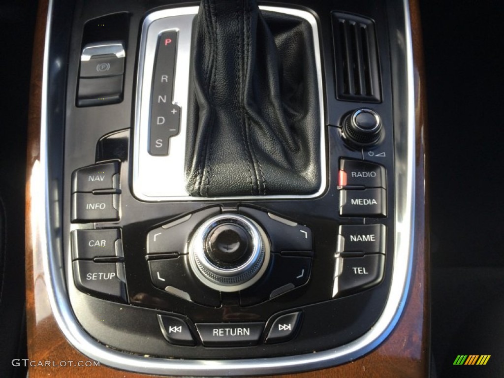 2011 Audi Q5 3.2 quattro Controls Photo #86202701