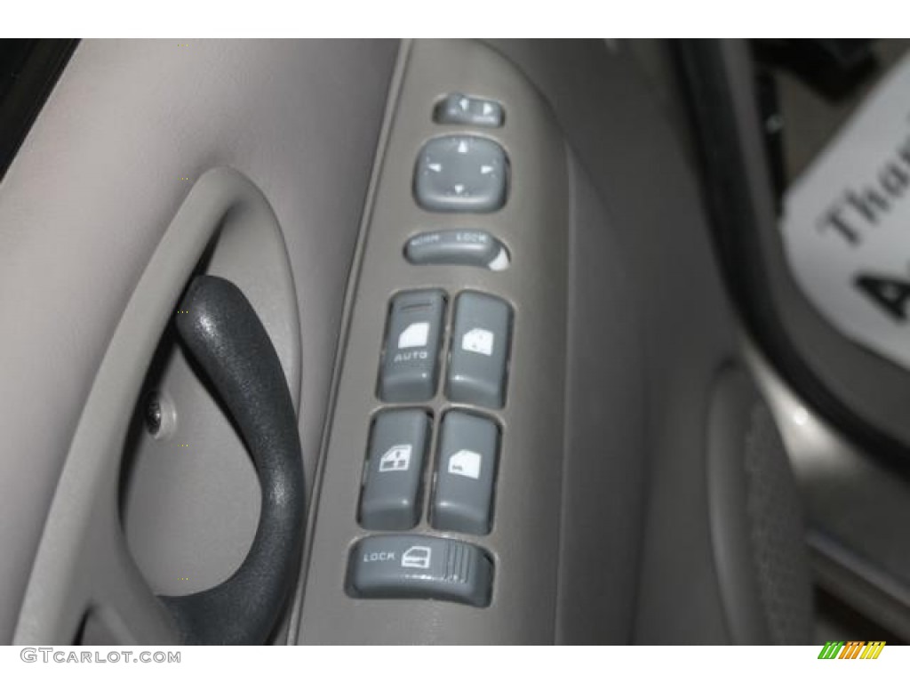 1998 Chevrolet Blazer LT 4x4 Controls Photo #86204516
