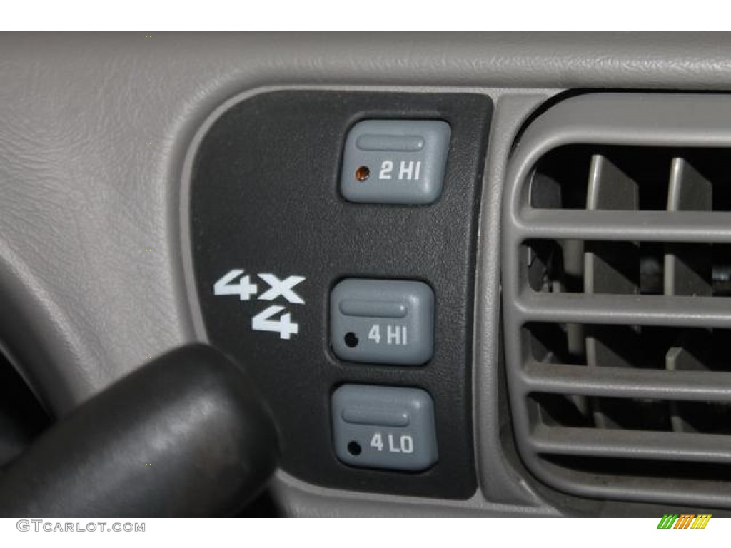 1998 Chevrolet Blazer LT 4x4 Controls Photo #86204528