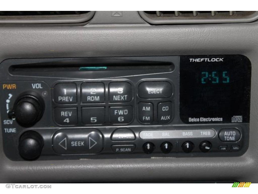 1998 Chevrolet Blazer LT 4x4 Audio System Photo #86204540