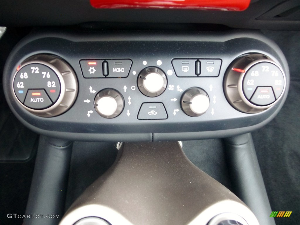 2013 Ferrari California 30 Controls Photo #86205185
