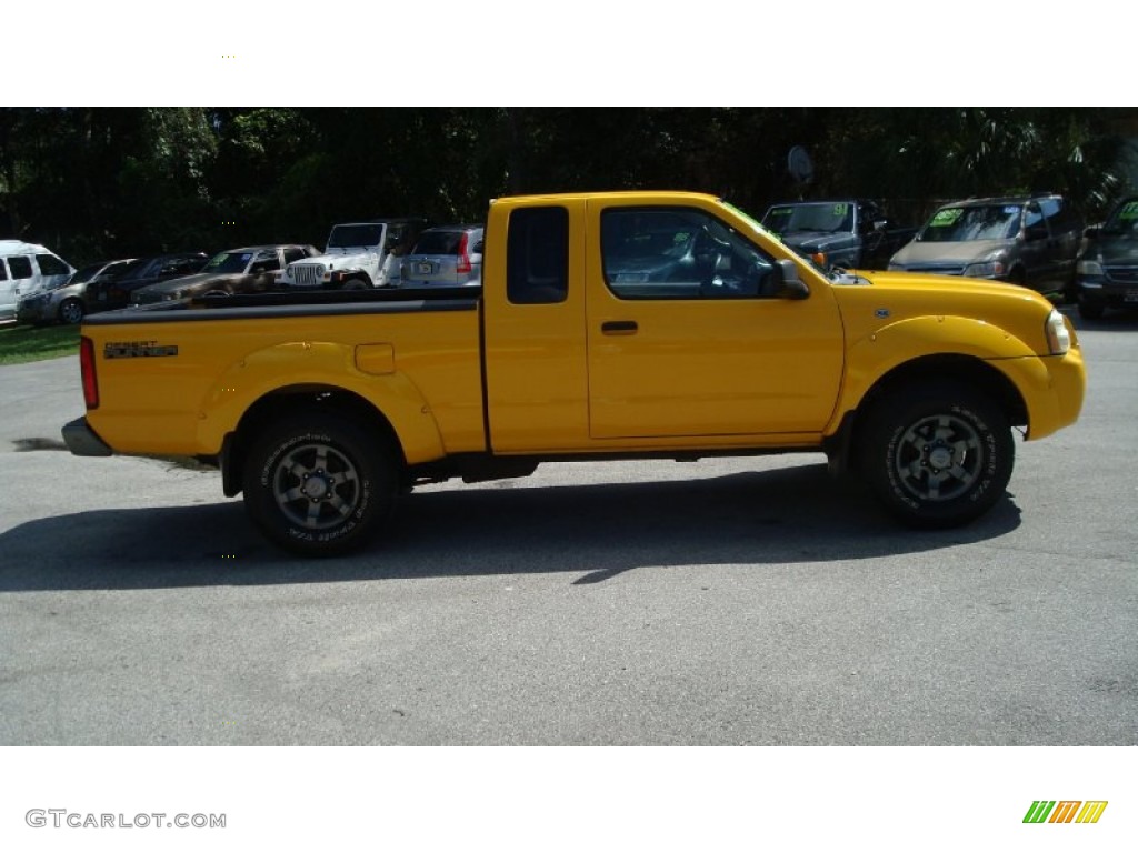 2004 Frontier XE King Cab Desert Runner - Solar Yellow / Gray photo #4