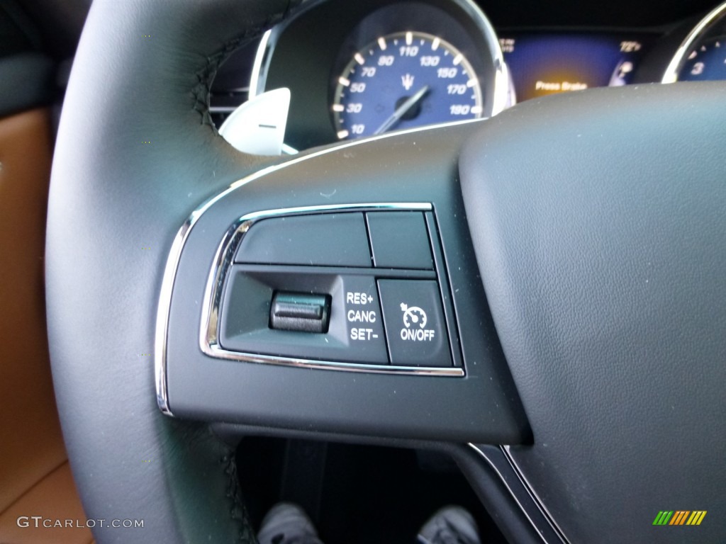2014 Maserati Quattroporte GTS Controls Photo #86205617