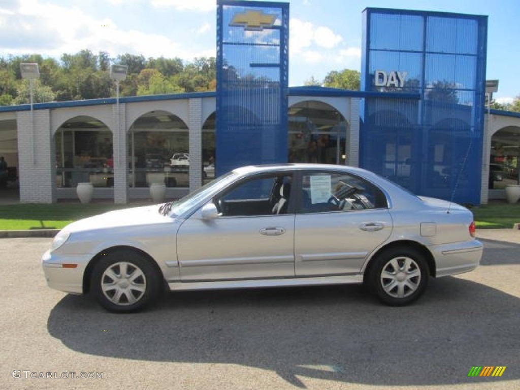 2004 Sonata  - Brilliant Silver / Black photo #2