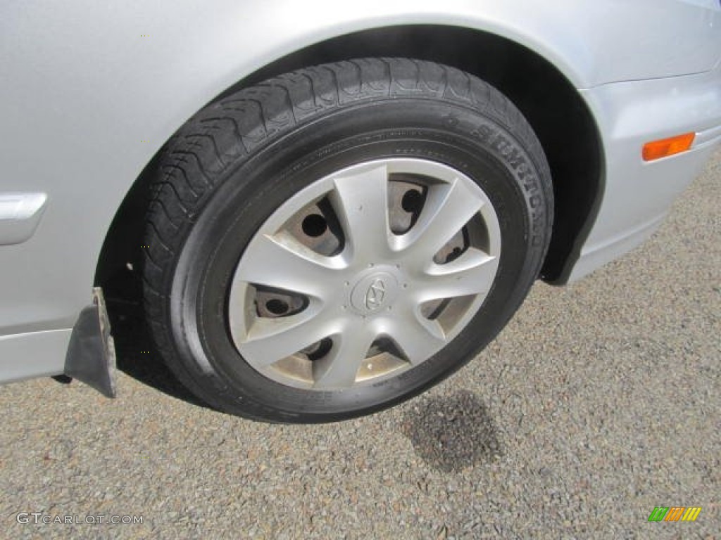 2004 Sonata  - Brilliant Silver / Black photo #8