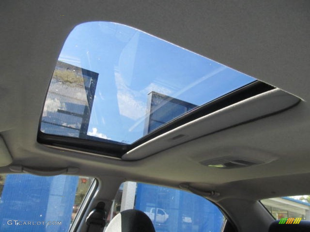 2004 Sonata  - Brilliant Silver / Black photo #14