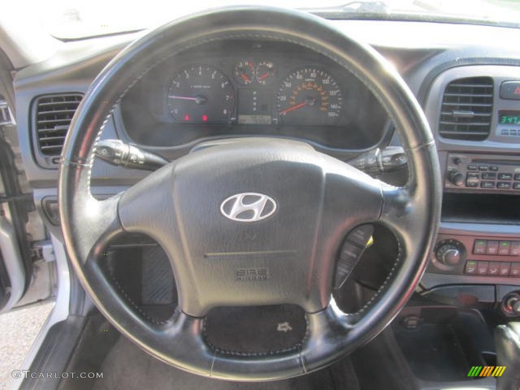 2004 Sonata  - Brilliant Silver / Black photo #15
