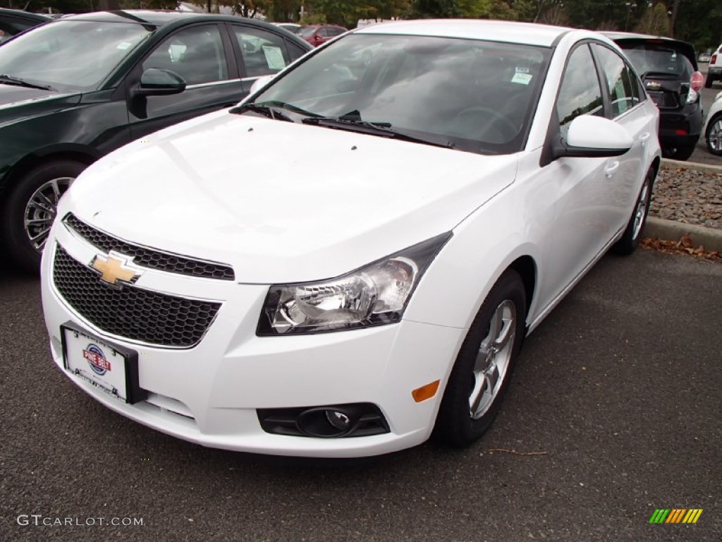 Summit White Chevrolet Cruze