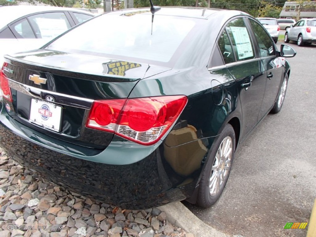 2014 Cruze Eco - Rainforest Green Metallic / Jet Black photo #2