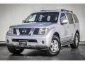 Silver Lightning Metallic - Pathfinder SE 4x4 Photo No. 13
